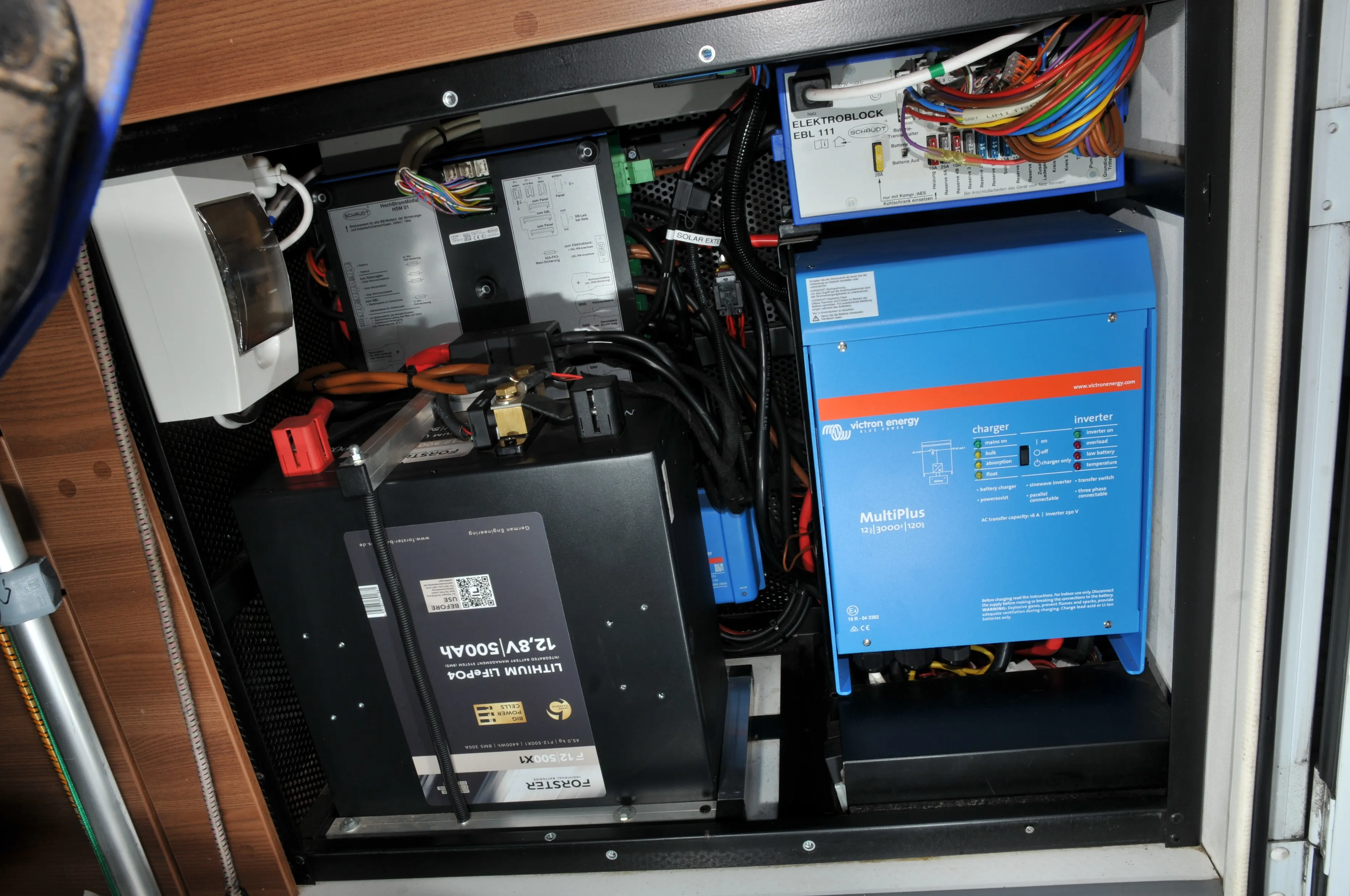 500Ah Lithium + Victron Multiplus 3000, Dethleffs Globetrotter XL